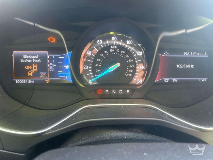 2016-ford-fusion-titanium-sedan-image-14