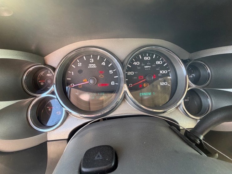 2007-gmc-2500-image-46