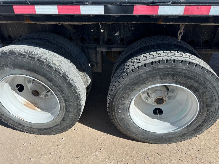 2001-transcraft-48'-x-102"-image-6