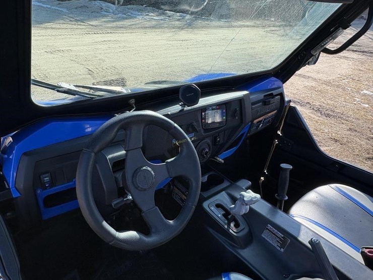 2021-kawasaki-teryx-4-utv-image-8