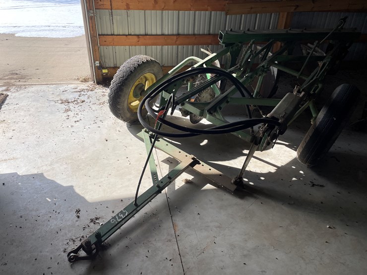 #7590-•-john-deer-3-bottom-trailer-plow-image-2