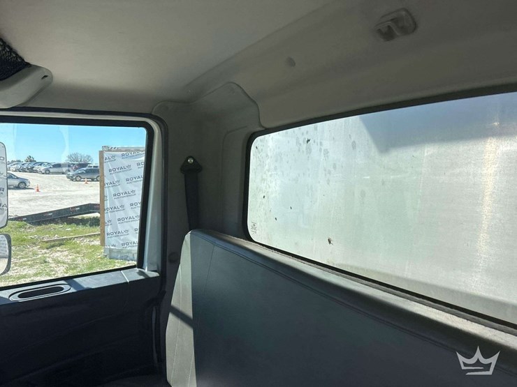 2016-international-durastar-4300-image-18