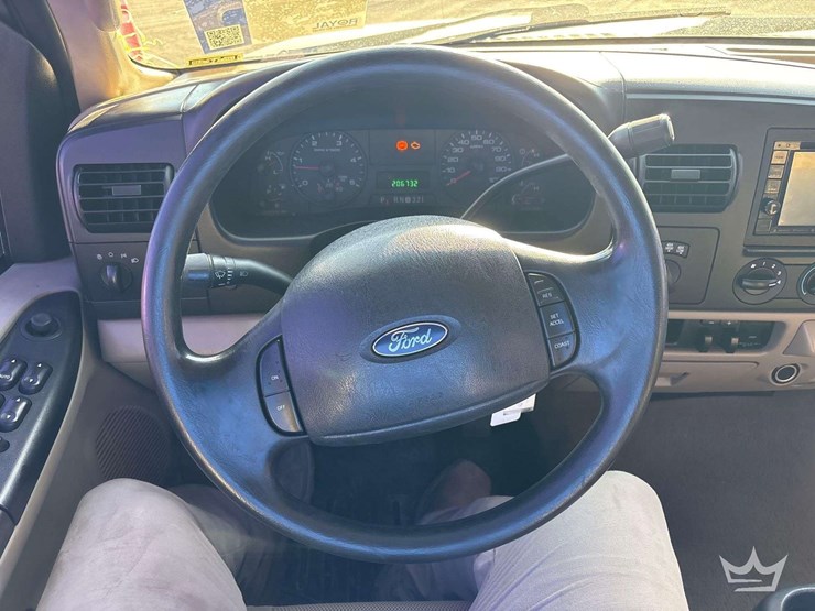 2006-ford-f250-image-17