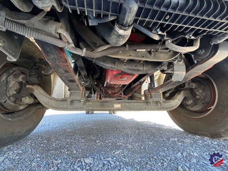 2019-freightliner-m2-s/a-box-truck-image-18