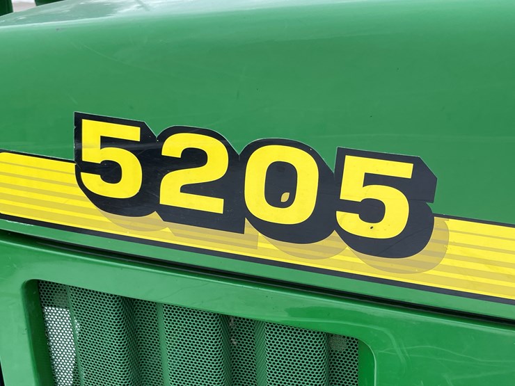 2001-john-deere-5205-image-9