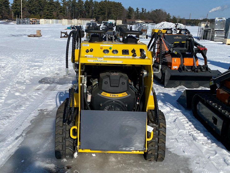 #5320-•-landhonor-mini-skid-steer-loader-image-2