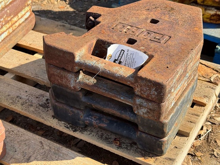 (4)-small-ford-suitcase-weights-image-4