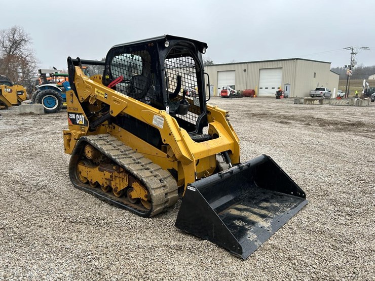 2016-caterpillar-259d-image-6