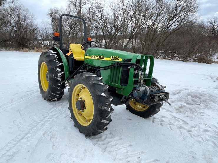 2001-john-deere-5205-image-3
