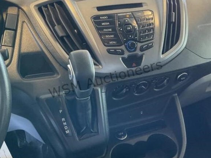 2015-ford-transit-image-22