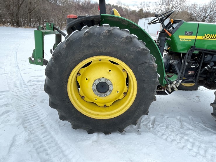2001-john-deere-5205-image-43