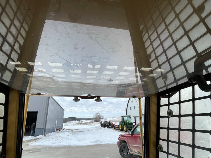 #7564-•-asv-track-loader-with-posi-track-image-34