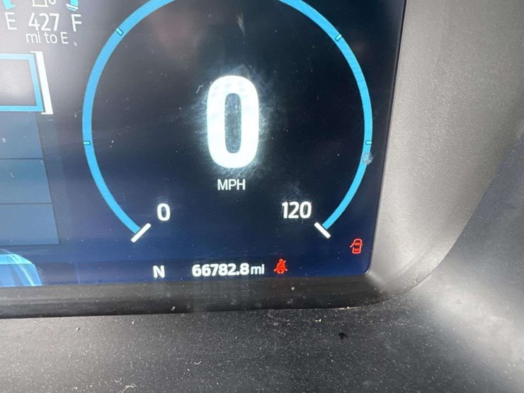 2022-ford-f150-image-21