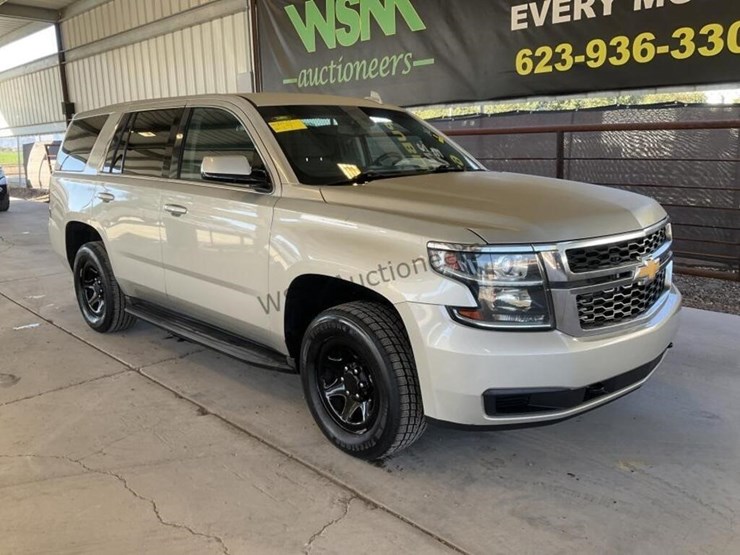 2015-chevrolet-tahoe-image-2