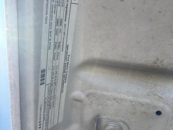 2011-ford-f550-image-9