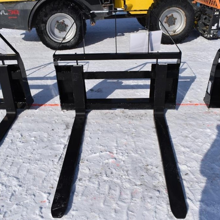 AGT INDUSTRIAL PALLET FORK ATTACHMENT 41890