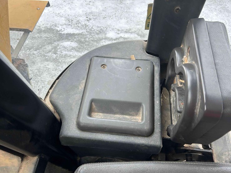 2016-ag-chem-tg7300b-image-64