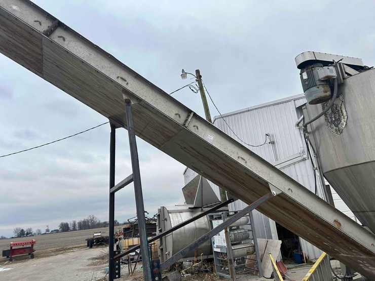 doyle-8-ton-stainless-steel-fertlizer-mixer-w/-conveyor-sells-offsite-image-4
