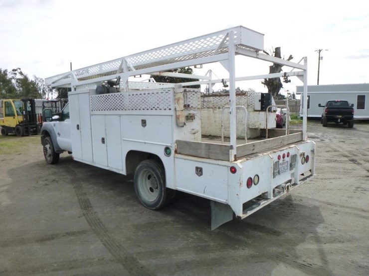 2013-ford-f550-image-4