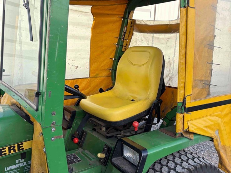 john-deere-855-image-10
