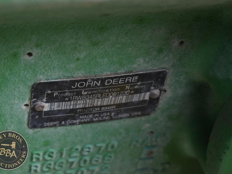 2014-john-deere-8345r-image-37