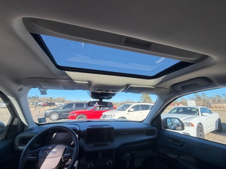 2022-ford-maverick-image-32