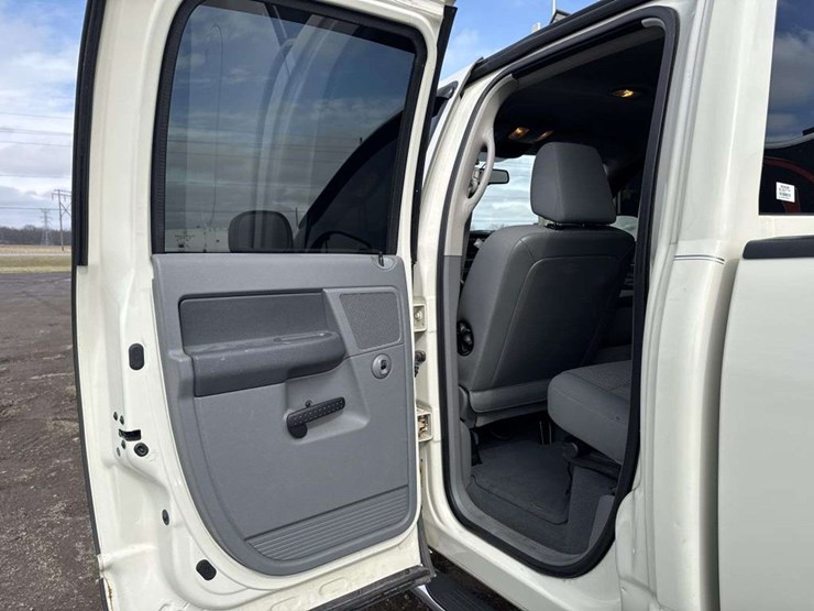 2007-dodge-ram-1500-image-14