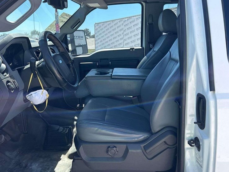 2015-ford-f350-image-19