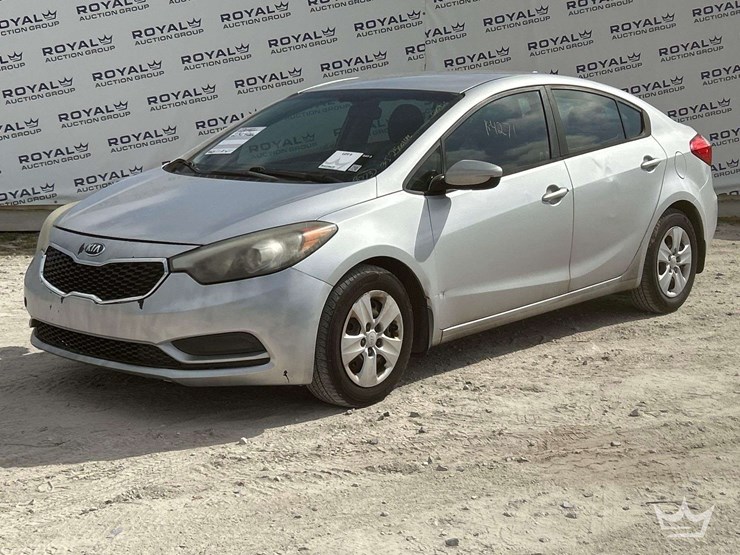 2016-kia-forte-sedan-image-1