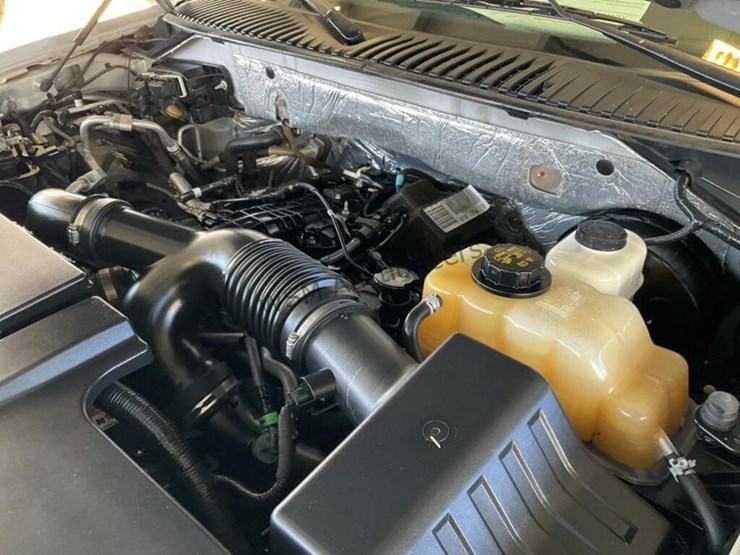 2015-ford-expedition-image-11