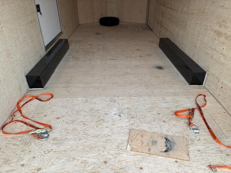 2026-southland-larct52-822v-86-enclosed-trailer-image-27