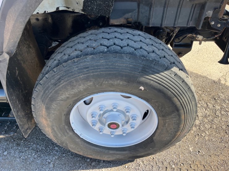 2008-international-workstar-7600-image-11