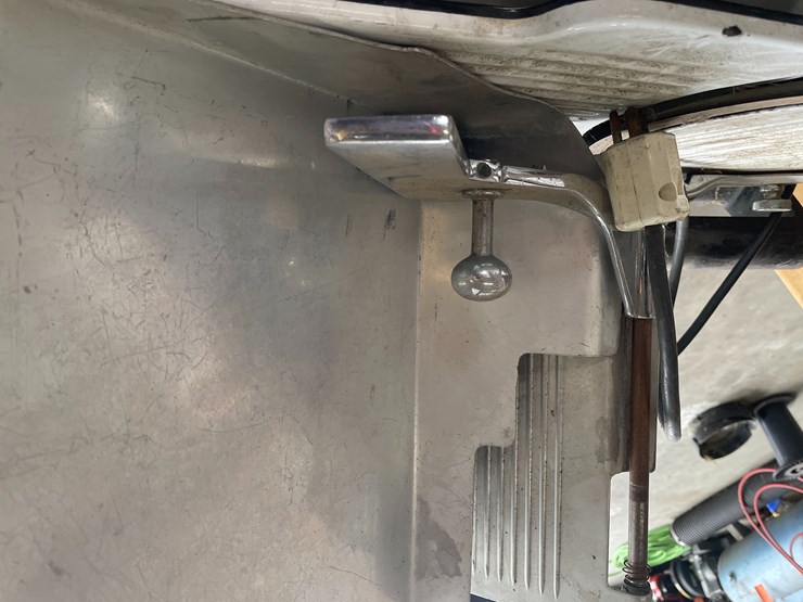 #7607-•-globe-meat-slicer-image-6