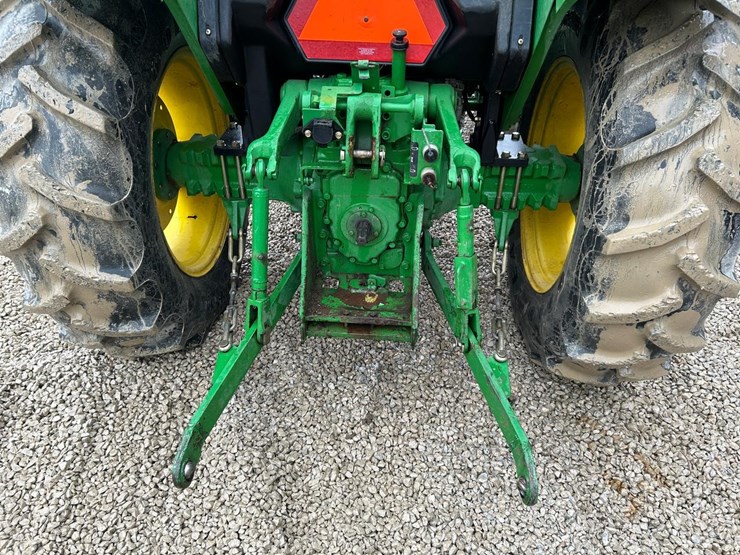 john-deere-5203-image-12