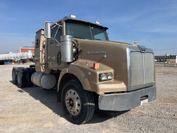 2012-western-star-4900-image-4