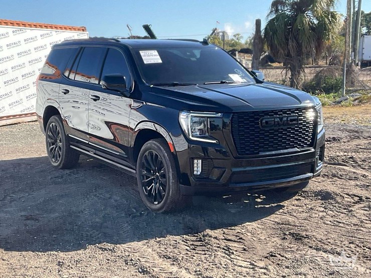 2024-gmc-yukon-denali-image-2