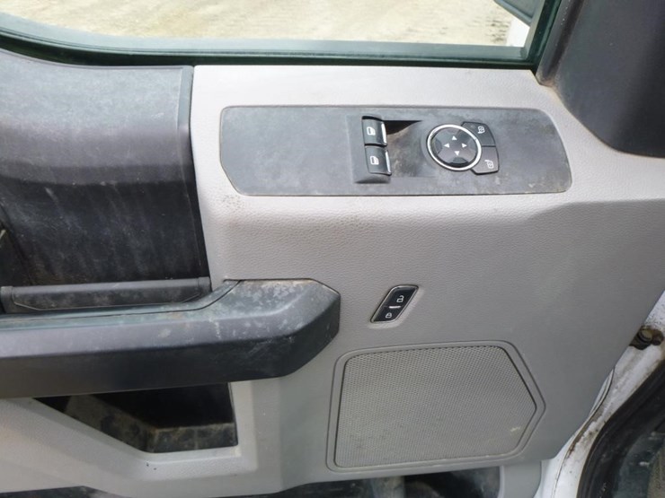 2017-ford-f250-image-15