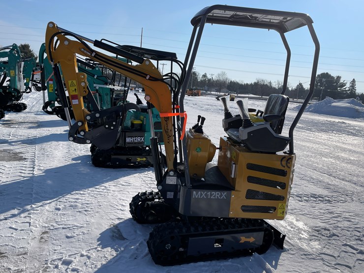 #5372-•-mx12rx-mini-excavator-image-7