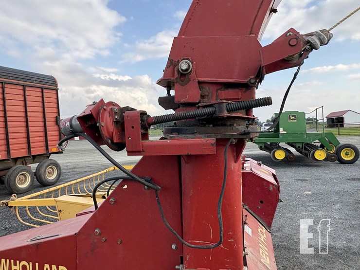 new-holland-900-image-24