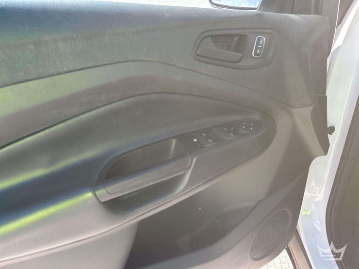 2017-ford-escape-image-11