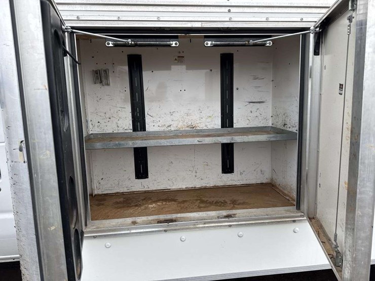 2018-ford-e450-image-15