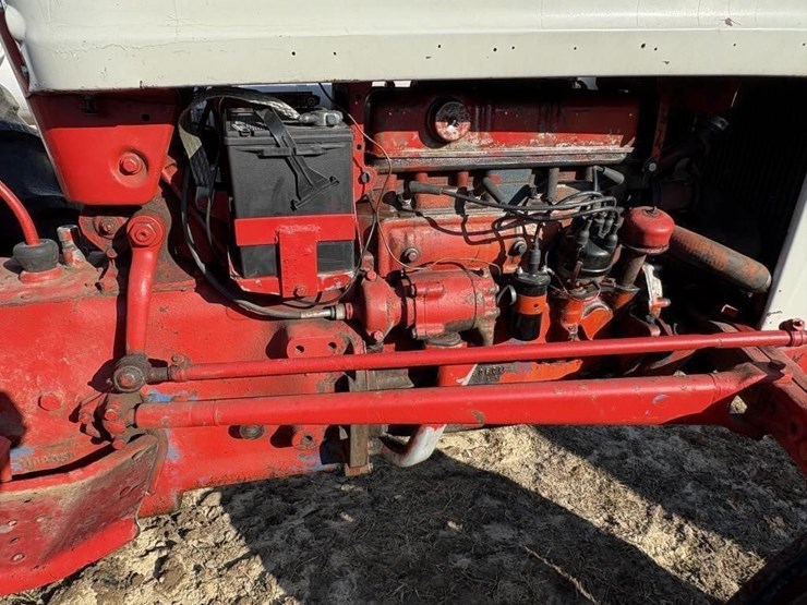 1950-ford-600-image-9