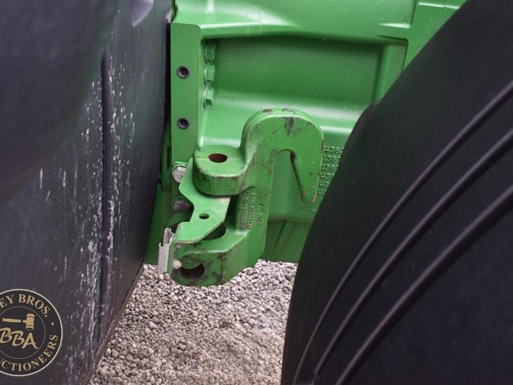 2014-john-deere-8345r-image-18