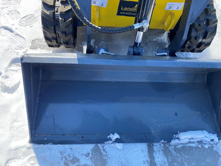 #5320-•-landhonor-mini-skid-steer-loader-image-8