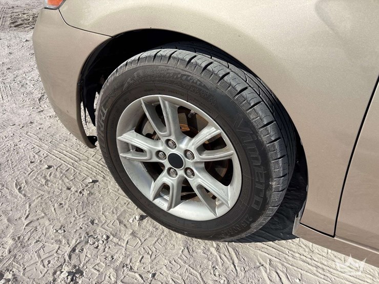 2007-toyota-camry-sedan-image-25