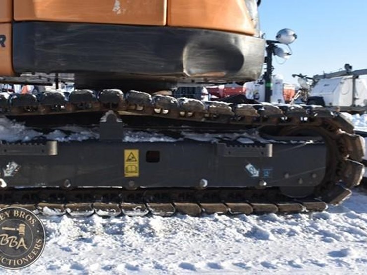 2022-case-cx75csr-image-39