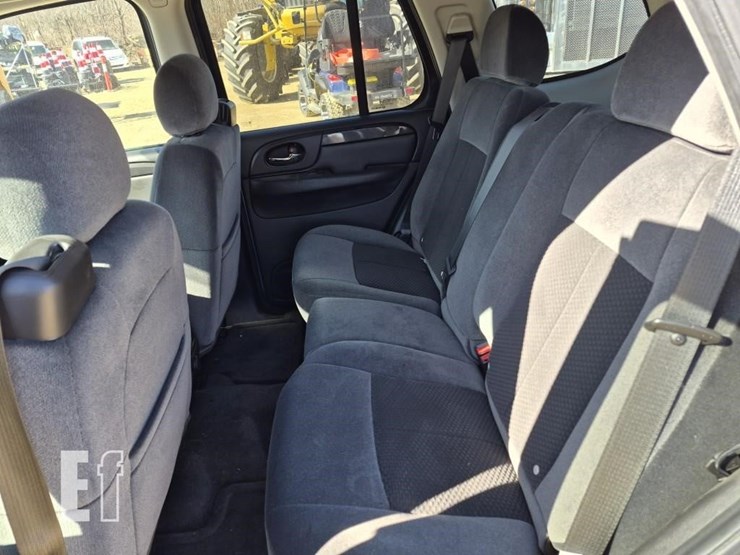 2009-gmc-envoy-sle-image-14