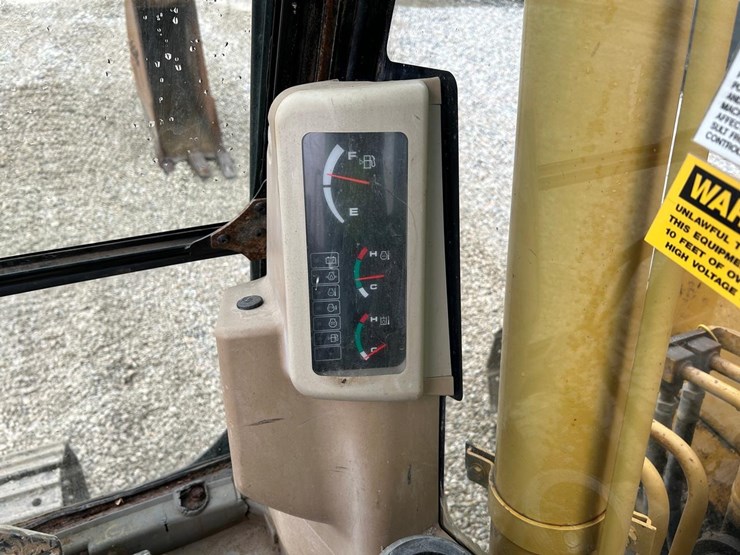 caterpillar-311c-image-22