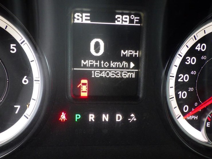 2015-dodge-1500-image-14