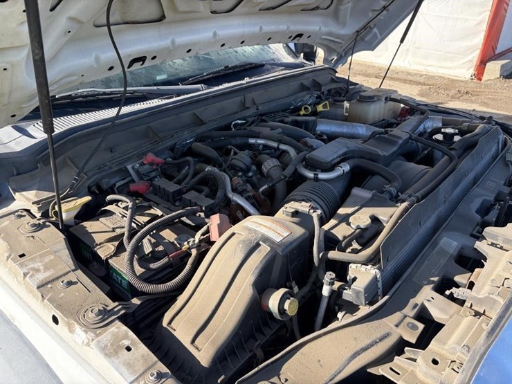 2014-ford-f550-image-8